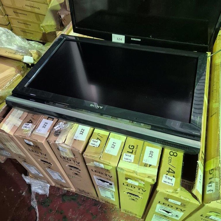 Sony Bravia 32 Inch LCD TV - With Remote - Tested - Working