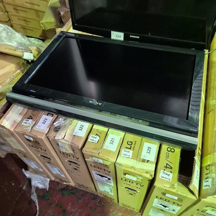 Sony Bravia 32 Inch LCD TV - With Remote - Tested - Working