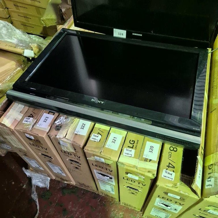 Sony Bravia 32 Inch LCD TV - With Remote - Tested - Working