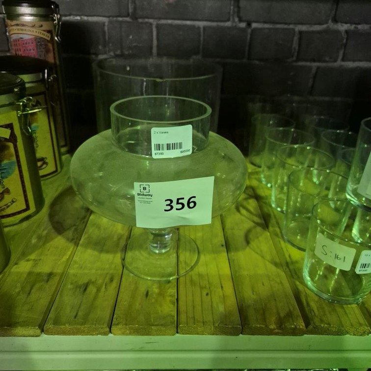 2 x Vases