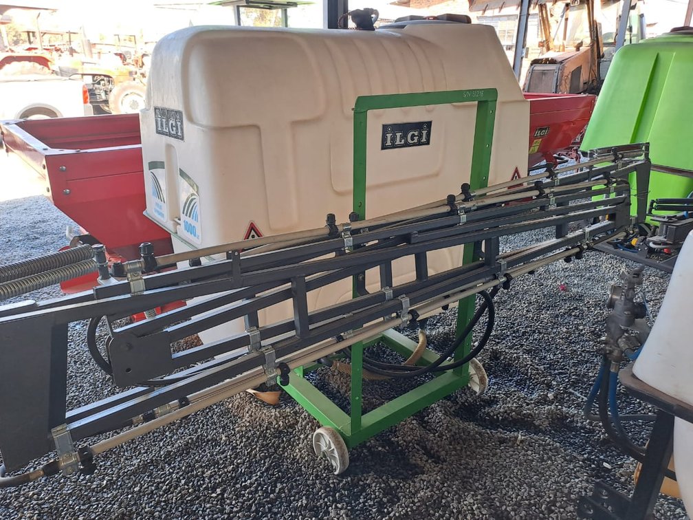 ILGI 1000L Spray with 12m Boom