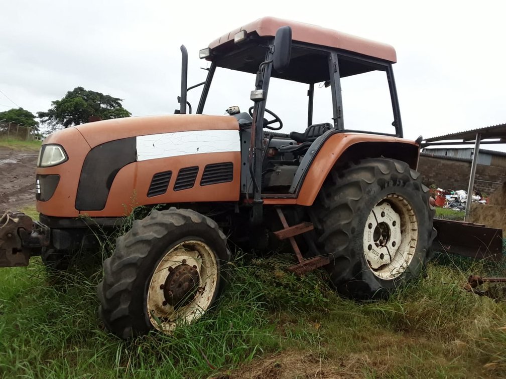 Foton Tractor FT824T