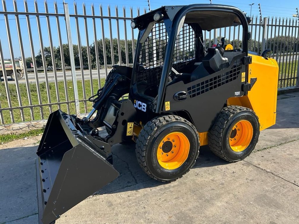 JCB Skidsteer Loader - Newly Redone 