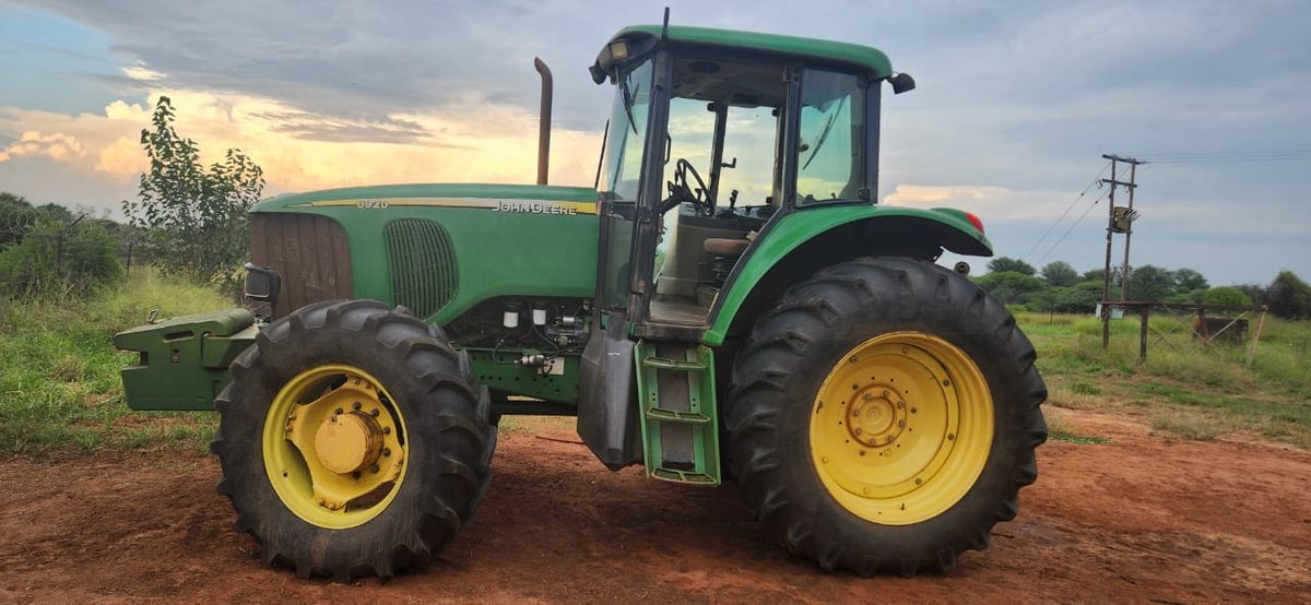 John Deere 6920 Tractor