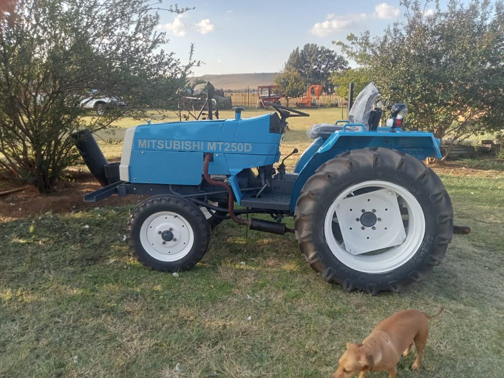 Mitsubishi MT250D Tractor