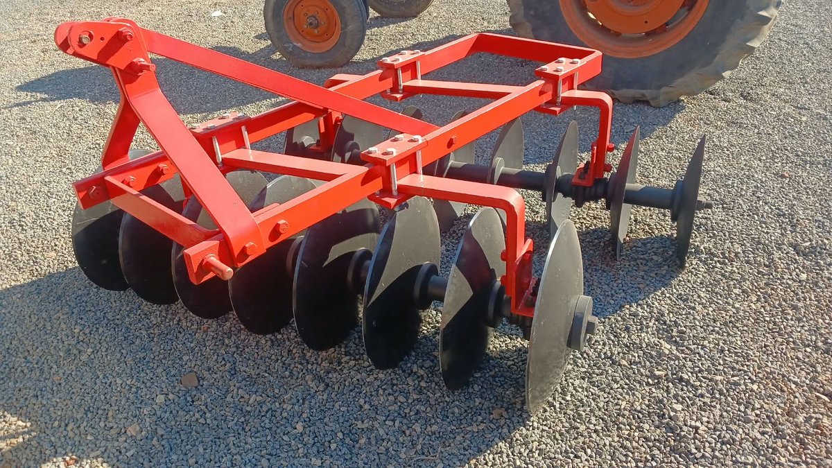 16 disc harrow