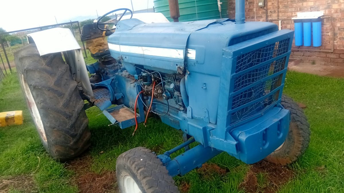 Ford 5000 Tractor