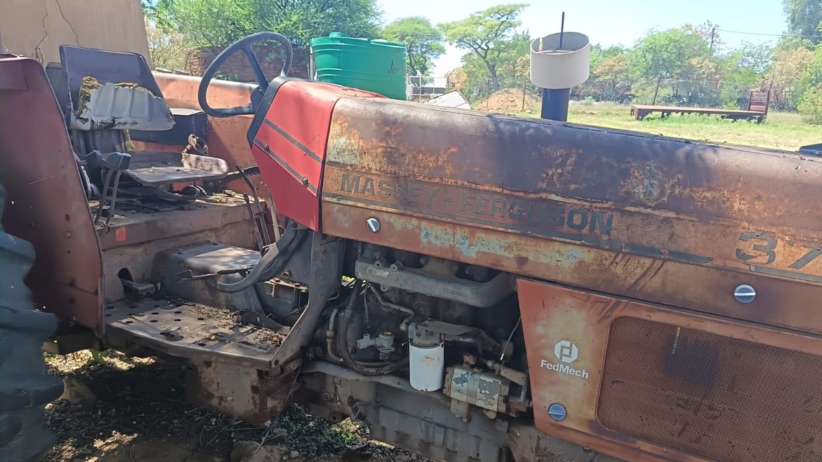 Massey Ferguson 375 Tractor