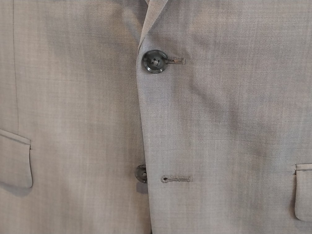 Image for Clothing Auction 3.9.25 TU132832