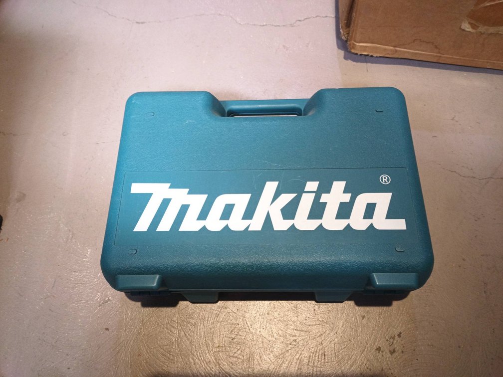 Makita GA4030 Angle Grinder with Case