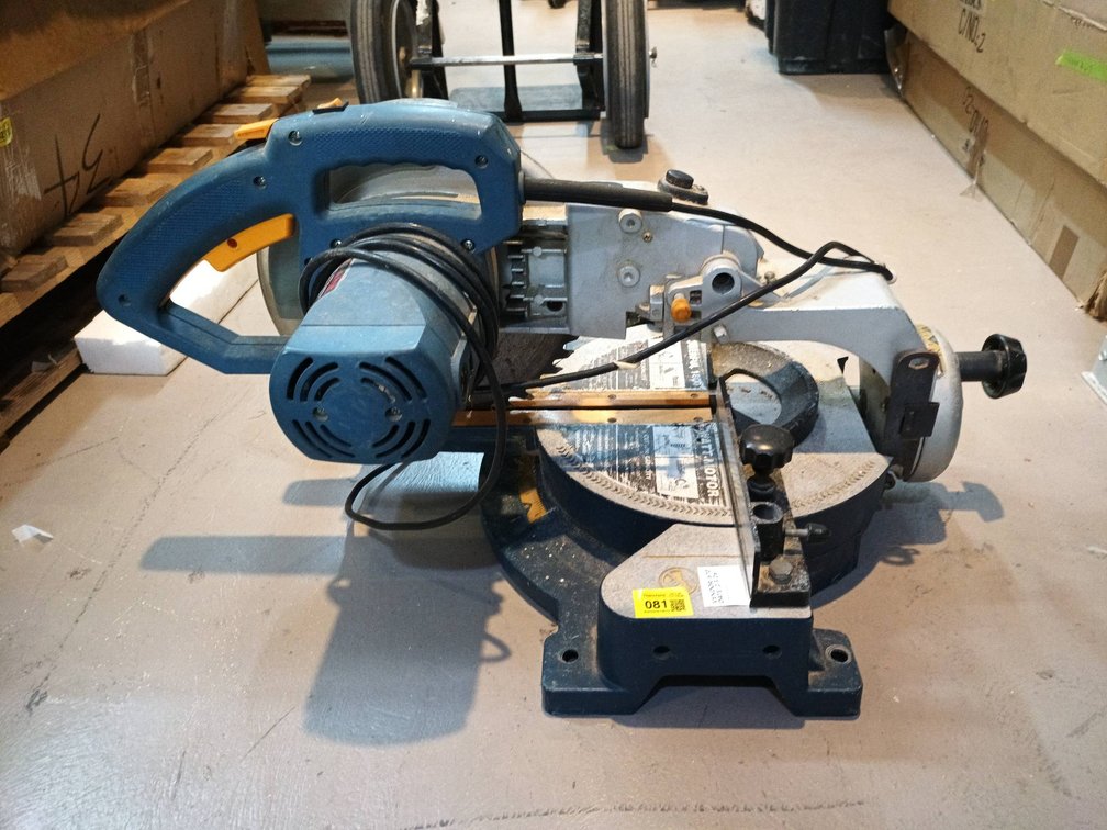 Ryobi EMS1825SCL Mitre Saw