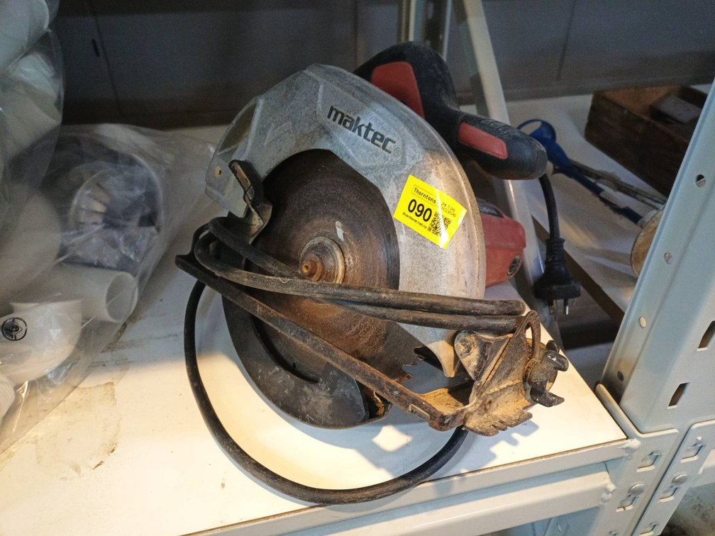 Maktec Circular Saw MT582