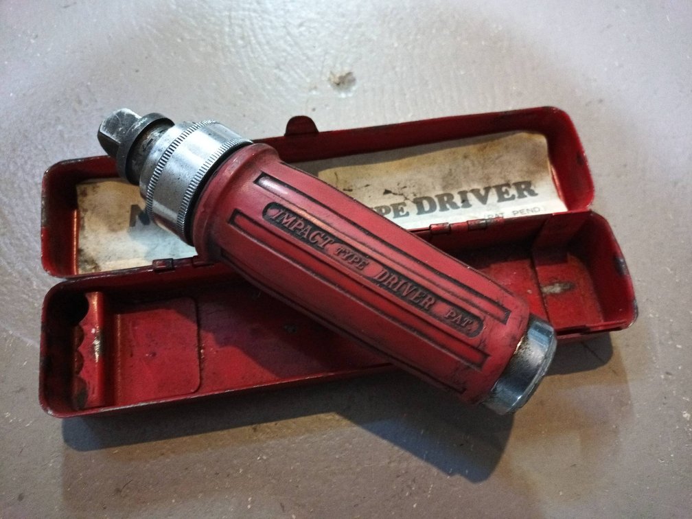 Verse Impact Driver with Case