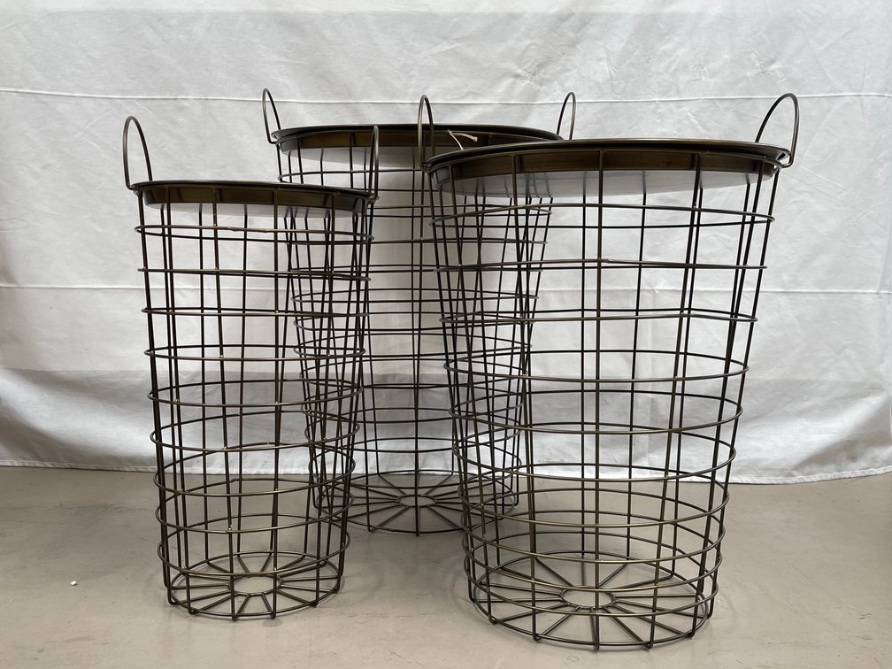 Image for Roam & Loom Auction 02.03.25 MO132622