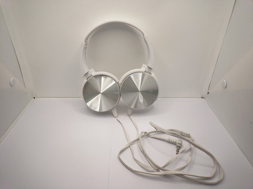 Wired Headphones