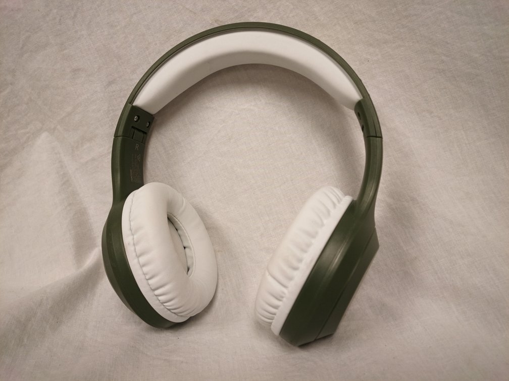 Pantone Headphones