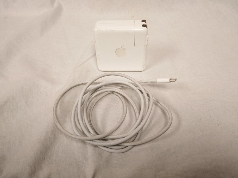 Apple USB-C Power Adapter