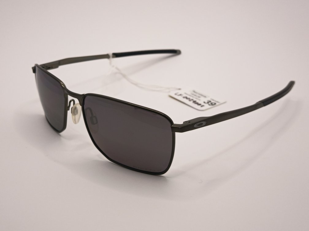 Sunglasses Marked As Oakley