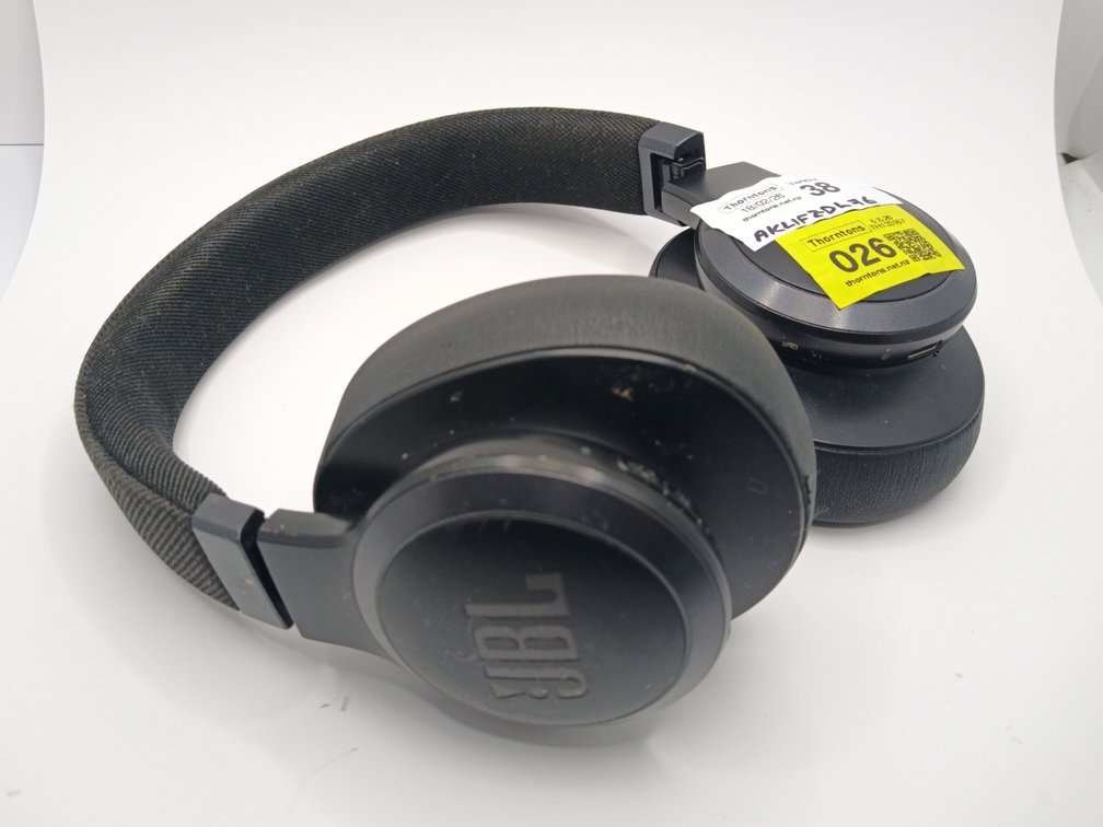JBL LIVE770NC Wireless Headphones