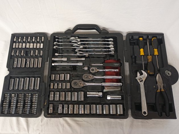 Image for Police & Others Auction 17.09.26 TH133207