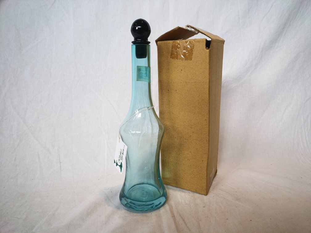 Teal Glass Decanter with Stopper x12