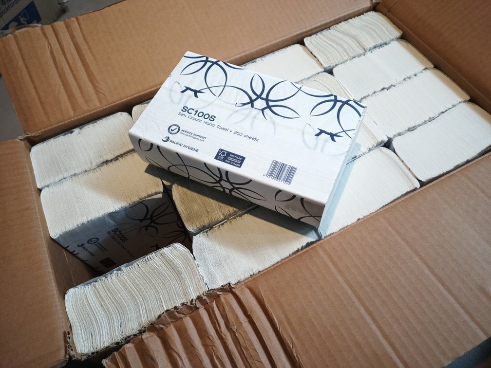 Pacific Hygiene Hand Towels x 16
