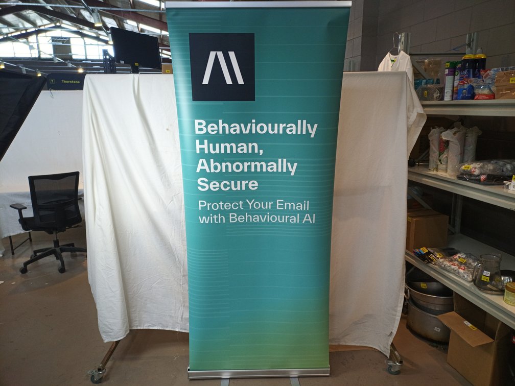 Retractable Banner Stands