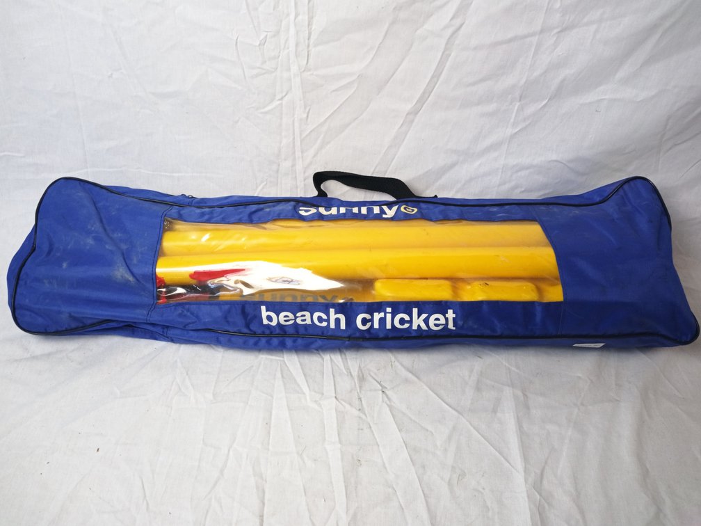 Plastic Beach Cricket Set