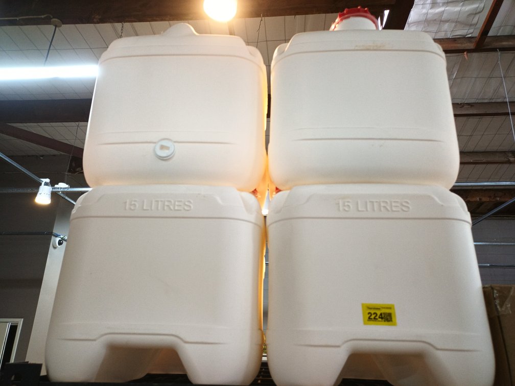 Stackable Liquid Containers x4