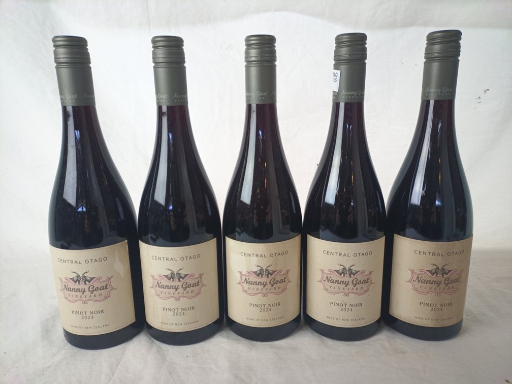 Nanny Goat Pinot Noir x 5