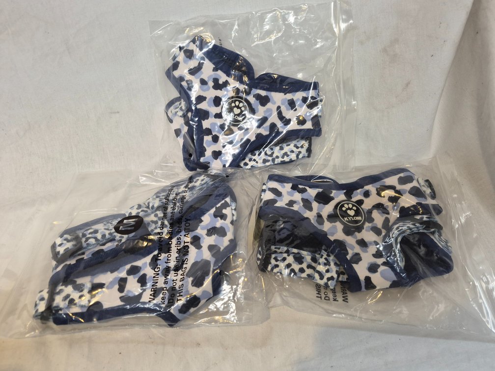 KYLOMI Pet Harnesses x 3