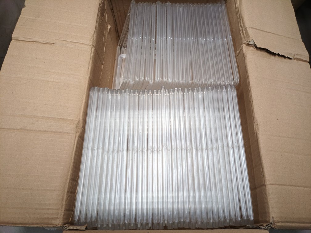 Clear Plastic A4 Frames x 100