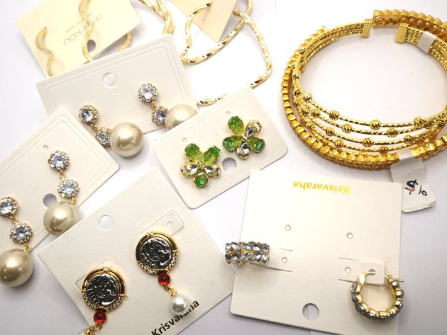 Image for Jewellery Store Clearout 12.11.2026 TH133284