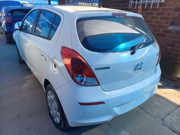 Image for 2013  HYUNDAI i20 1.4 FLUID