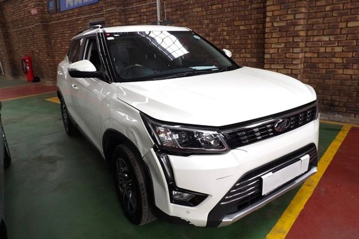 Image for 2022  MAHINDRA XUV300 1.5D (W8)