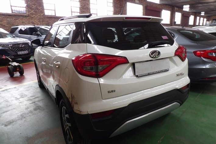 Image for 2022  MAHINDRA XUV300 1.5D (W8)