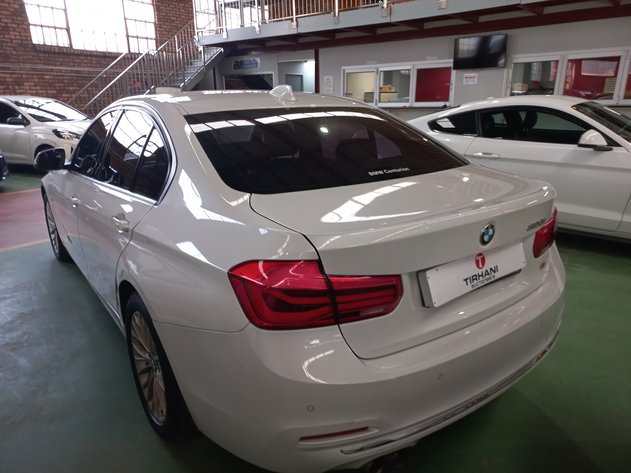 Image for 2018  BMW 320i LUXURY LINE A/T (F30)