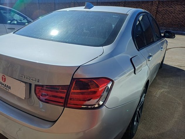 Image for 2014  BMW 320i A/T (F30)