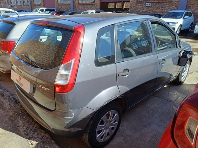 Image for 2015  FORD FIGO 1.4 AMBIENTE