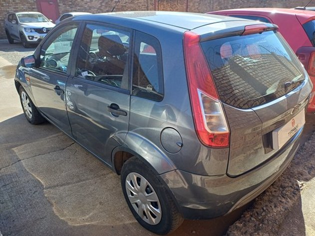 Image for 2015  FORD FIGO 1.4 AMBIENTE