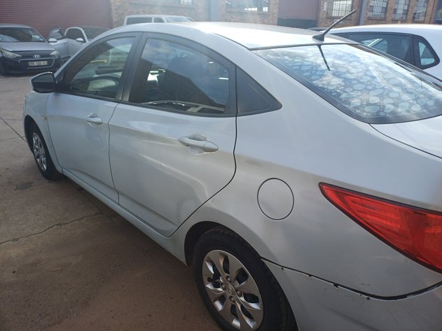Image for 2015  HYUNDAI ACCENT 1.6 GL/MOTION