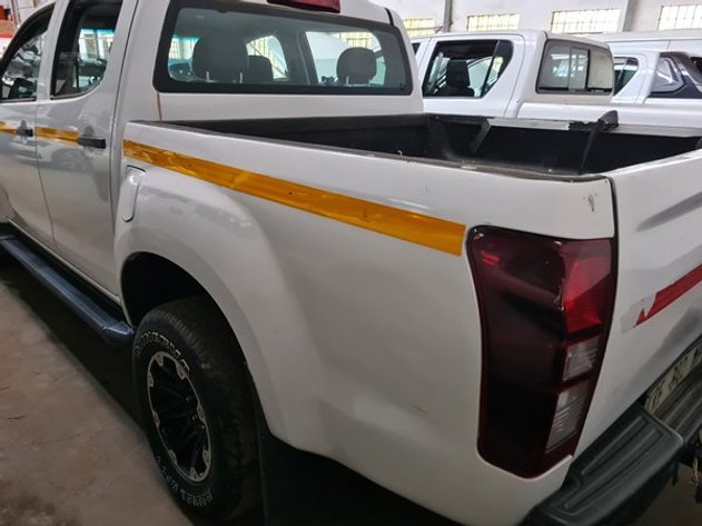 Image for 2021  ISUZU D-MAX 250 HO HI-RIDE D/C P/U