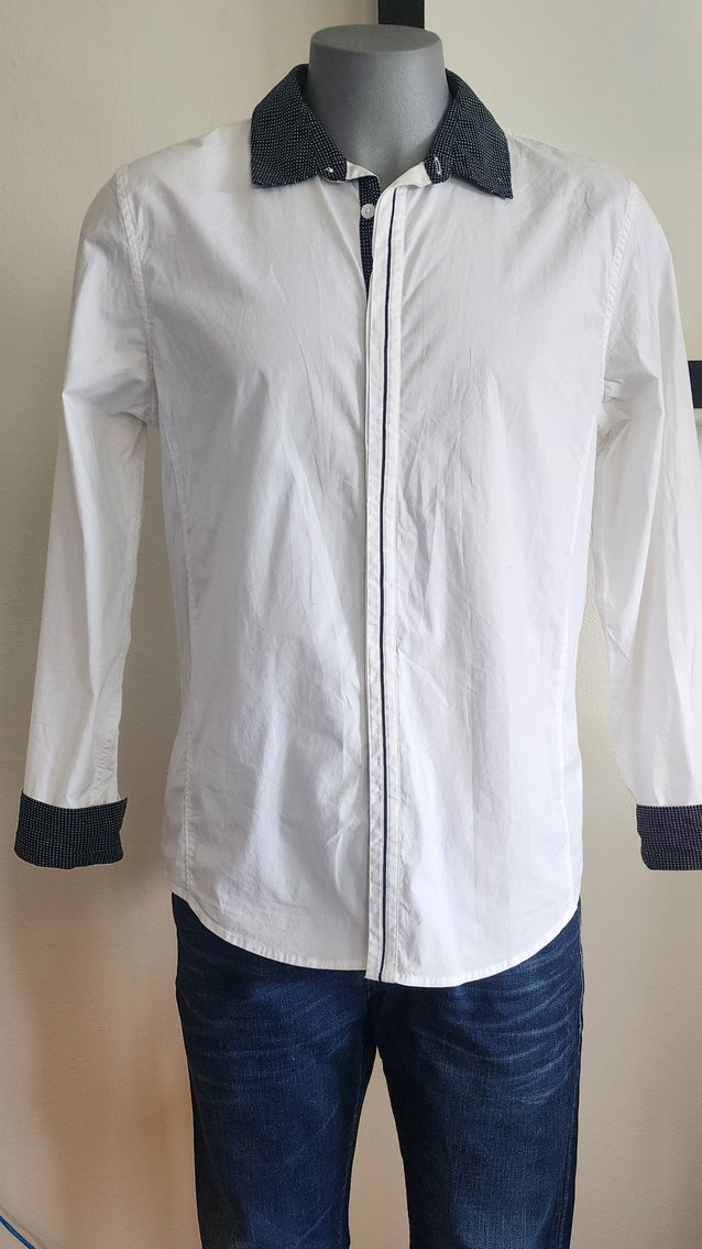 Image for Clothing Auction 26.5.25 MO132709