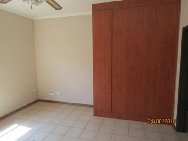 Image for BEAUTIFUL BACHELOR FLAT