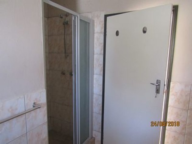 Image for BEAUTIFUL BACHELOR FLAT