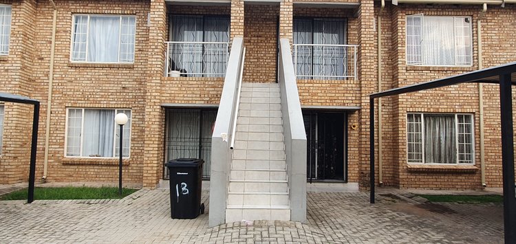 Image for 3 Bedroom Apartment in Rynfield Online Auction