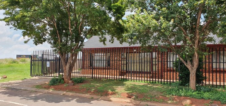 Image for Ideal 3 Bedroom Family Home Online Auction (7 Day Confirmation - STC)