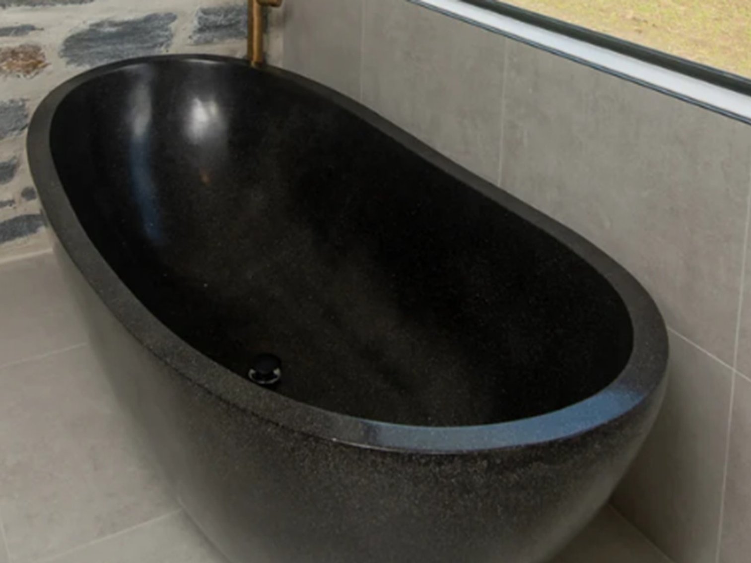 Image for Unreserved Stone Bathroom Clearance Auction 22.1.25 WE132431