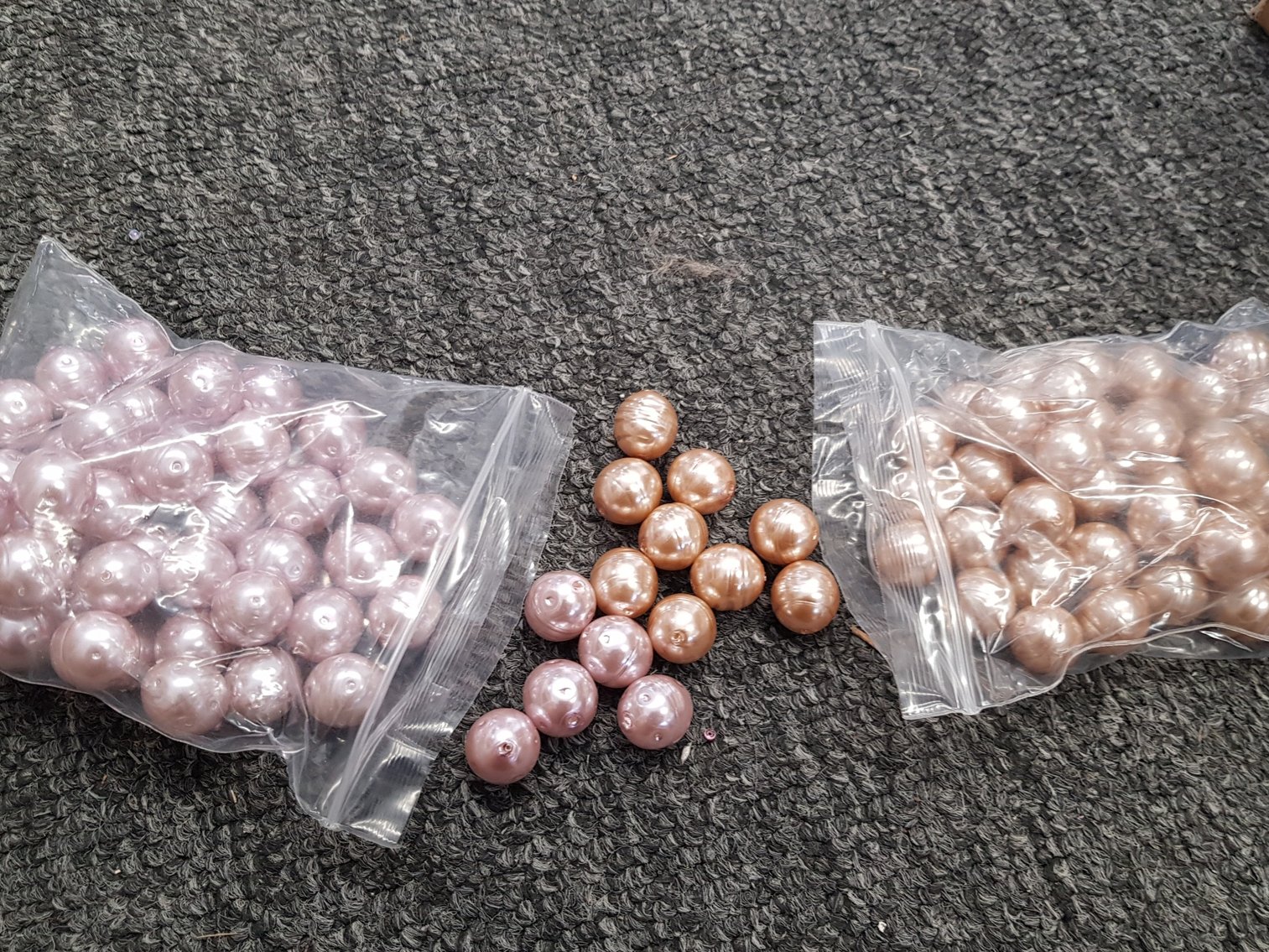 Image for Auckland Beads Store Close Auction 22.4.25 OS132702