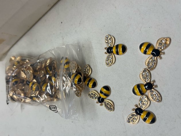 Image for Auckland Beads Store Close Auction 22.4.25 OS132702